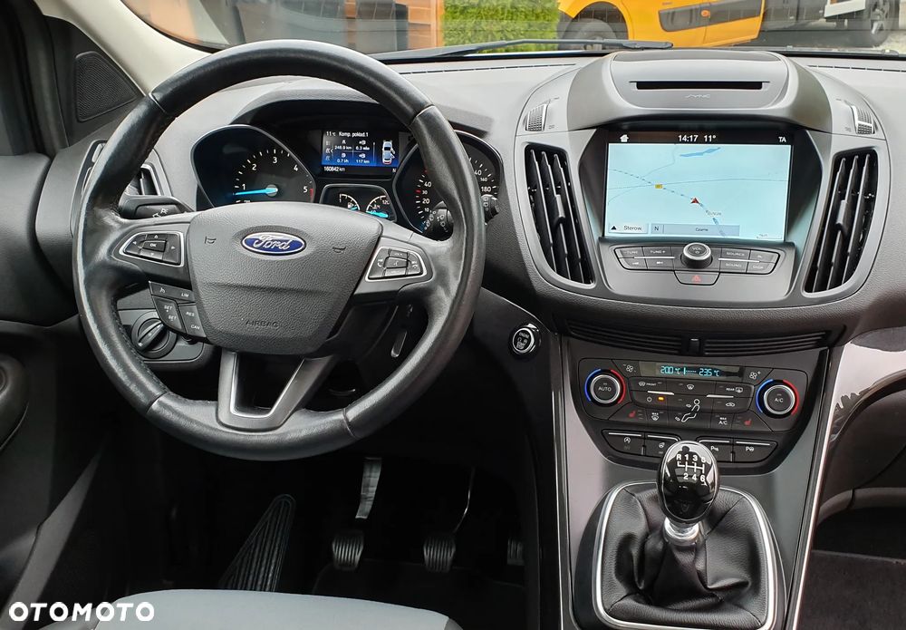 Ford Kuga 2.0 TDCi 2x4 Titanium - 21