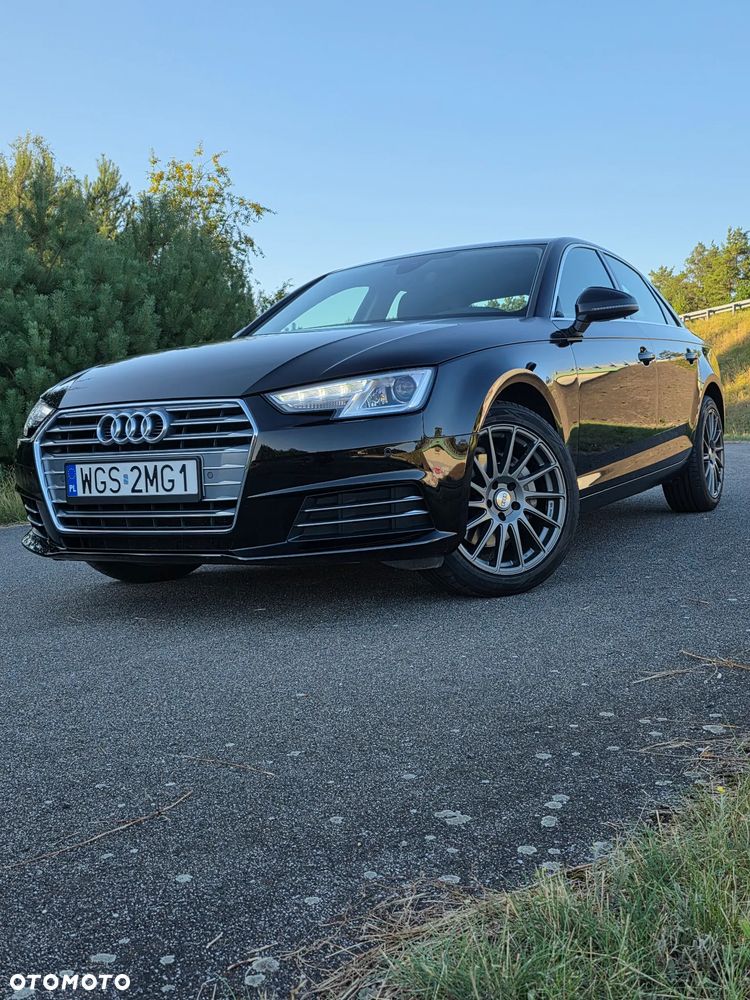 Audi A4 Limousine - 1