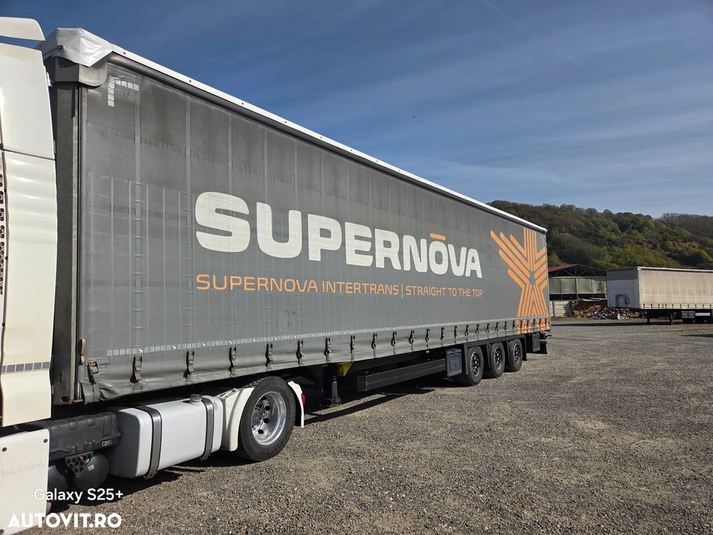 Schmitz Cargobull Mega - 1