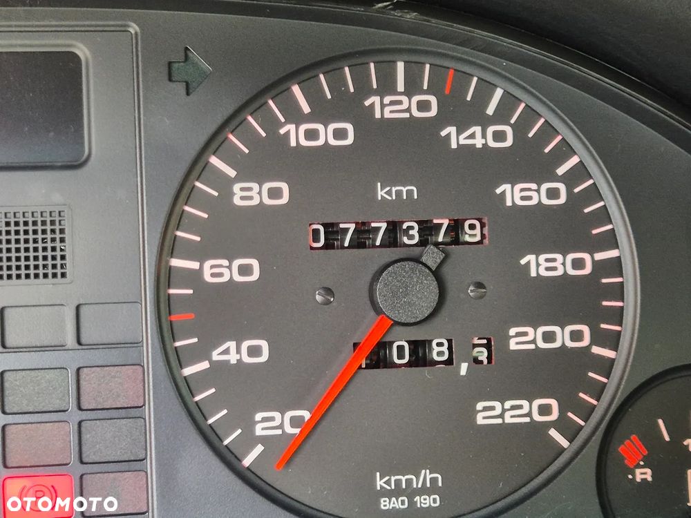 Audi 80 2.0 E - 24