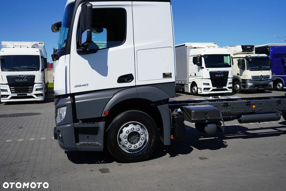 Mercedes-Benz ACTROS / 2540 / ACC / EURO 6 / PODWOZIE DO ZABUDOWY / DŁ. 8,75 M - 18