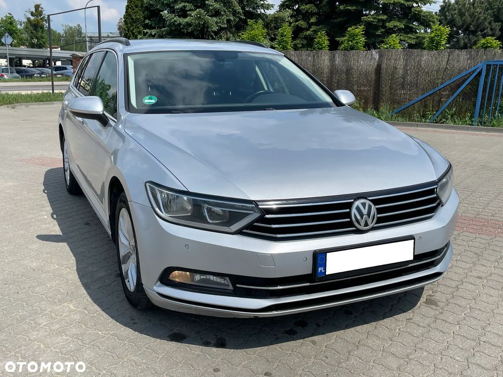 Volkswagen Passat Variant 2.0 TDI DSG (BlueMotion Technology) Trendline - 1