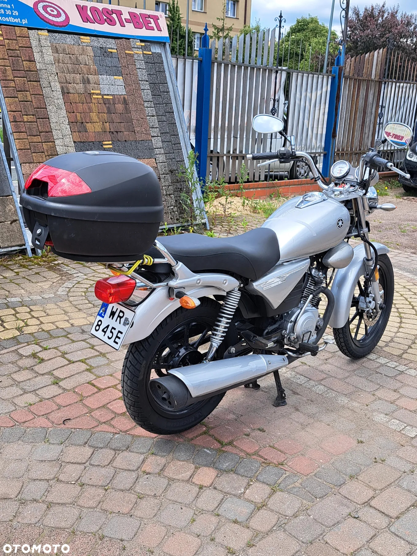 Yamaha YBR - 18