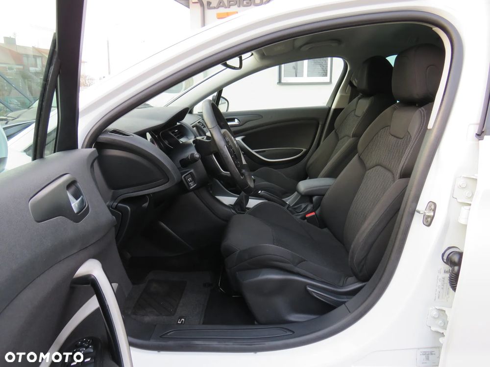 Citroën C5 2.0 HDi Attraction - 25