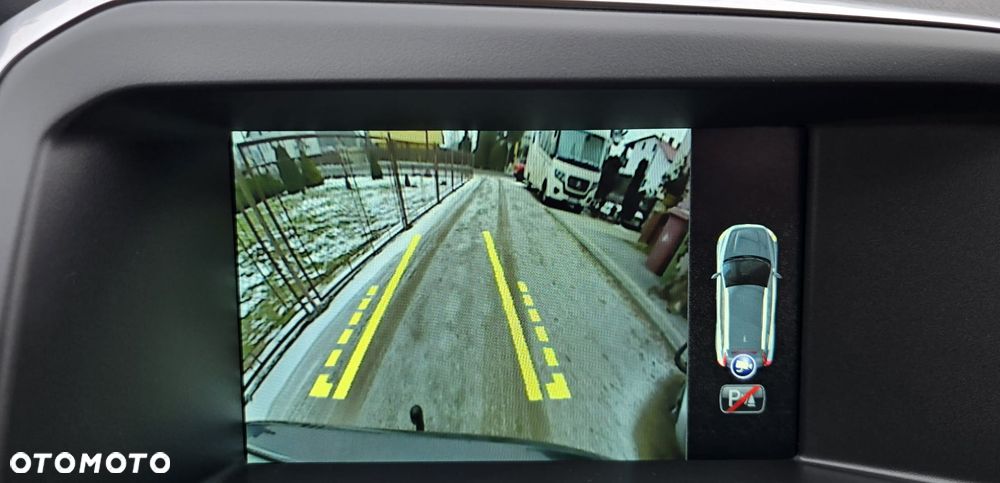 Volvo XC 60 D4 Drive-E R-Design Momentum - 3