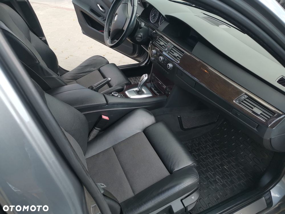 BMW Seria 5 520d - 11
