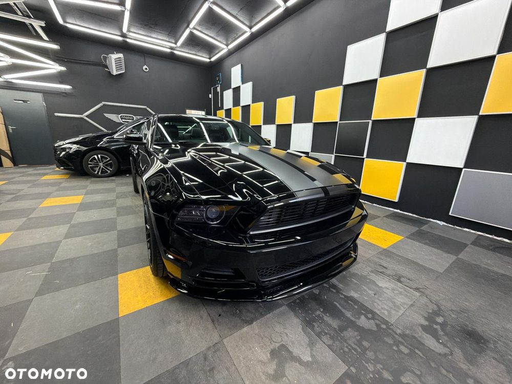 Ford Mustang 3.7 V6 Premium - 18