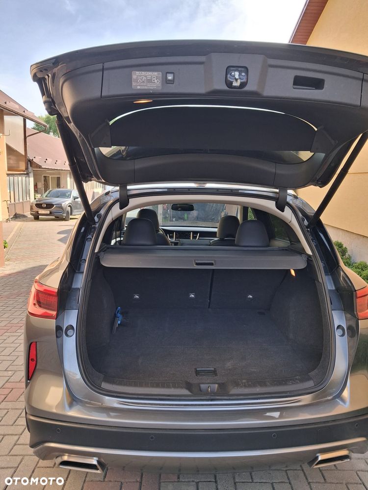 Infiniti QX50 - 11