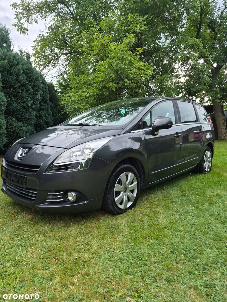 Peugeot 5008 1.6 THP Premium - 1