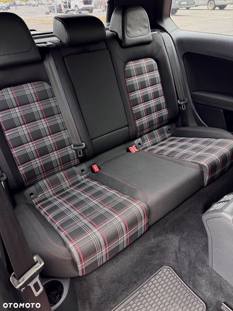 Volkswagen Golf VII 2.0 TSI BMT GTI DSG - 11