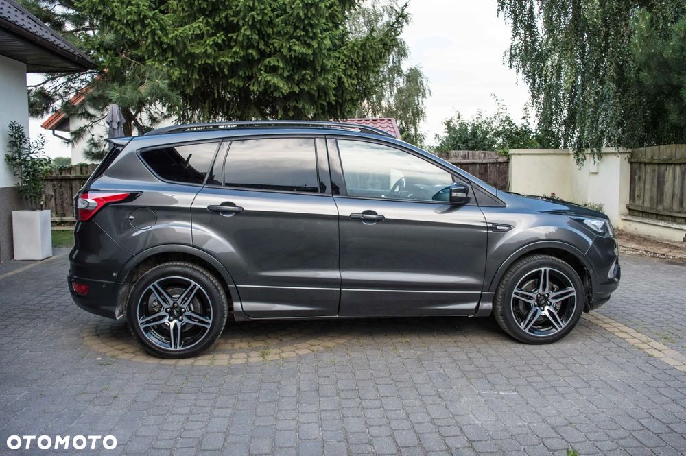 Ford Kuga 2.0 TDCi 4x2 ST-Line - 11