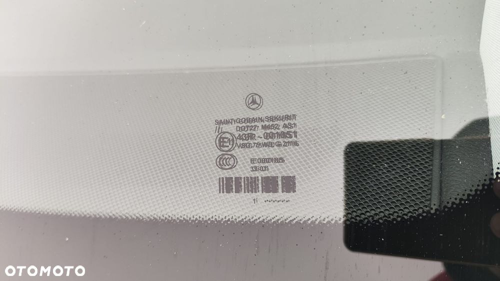 SZYBA CZOŁOWA PRZÓD PRZEDNIA GRZANA CZUJNIK ORYGINALNA 11r MERCEDES W212 - 2