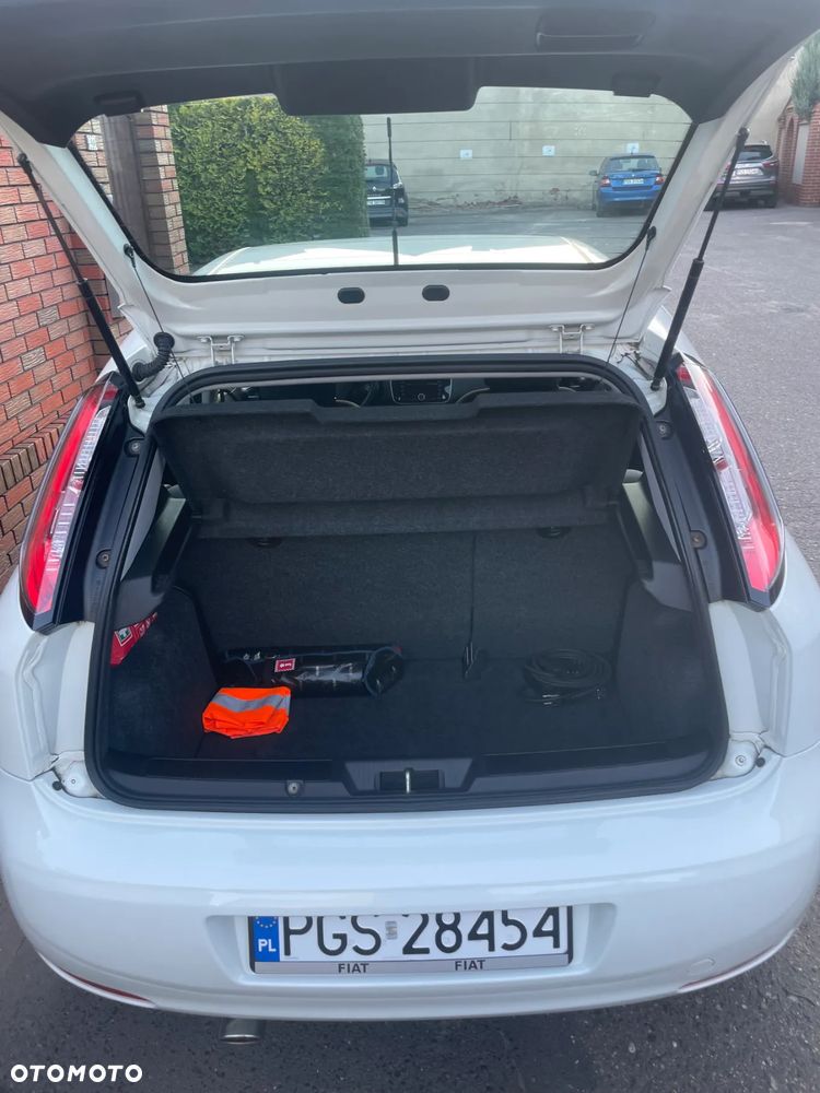 Fiat Punto 2012 - 15