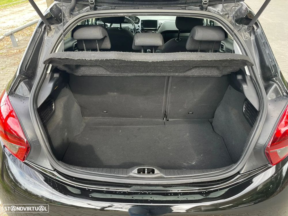 Peugeot 208 1.2 PureTech Style - 17