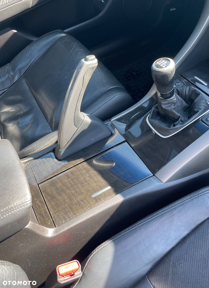Honda Accord 2.0 Executive - 27