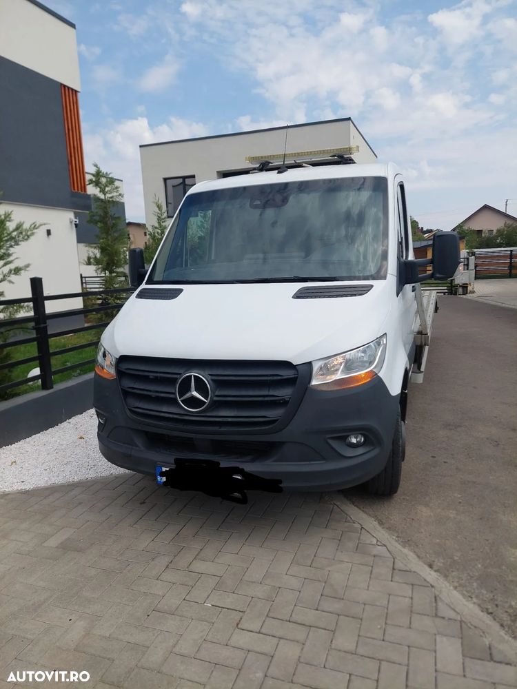 Mercedes-Benz Sprinter - 2