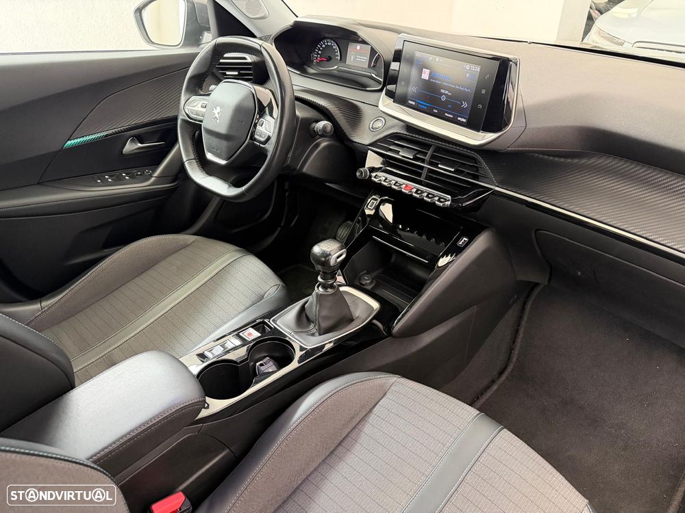 Peugeot 2008 1.5 BlueHDi Allure Pack - 16