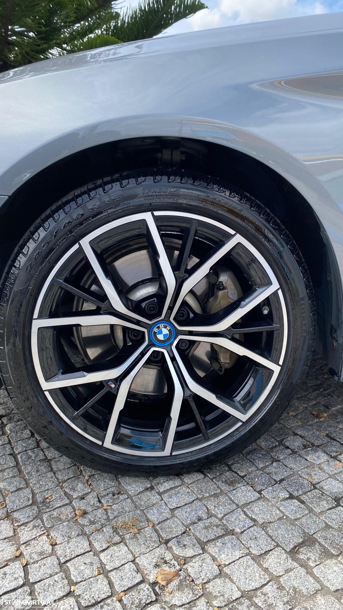 BMW 530 e Pack M - 16
