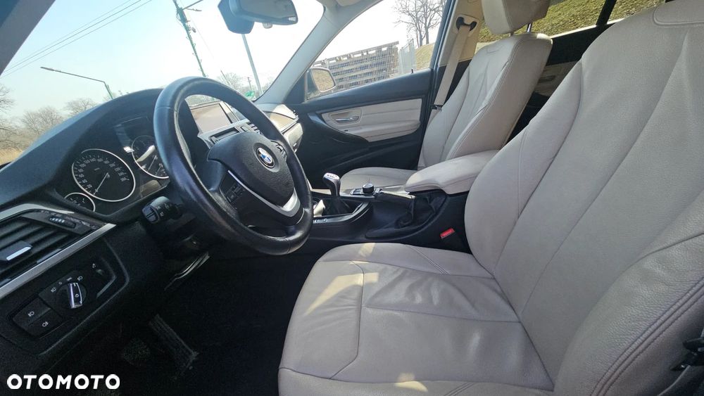 BMW Seria 3 318d Modern Line - 15