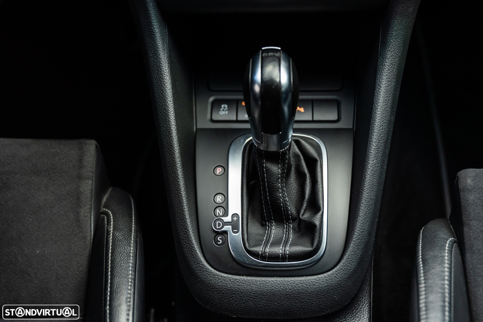 VW Golf 2.0 R DSG - 19