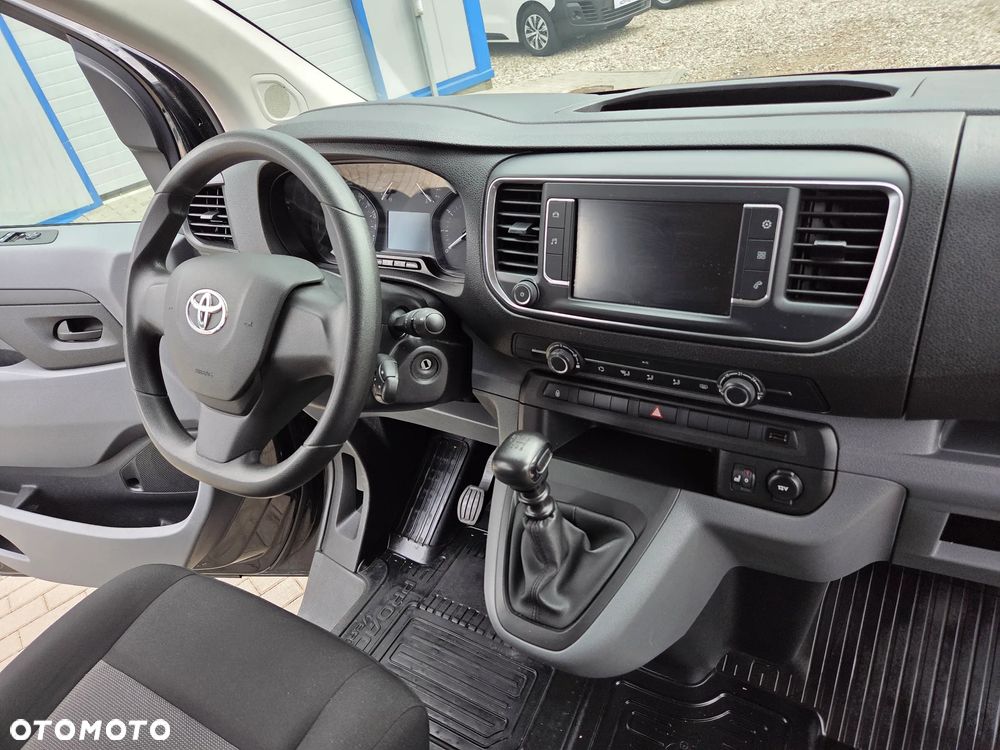 Toyota ProAce Kombi D-4D Long 2,8t - 32