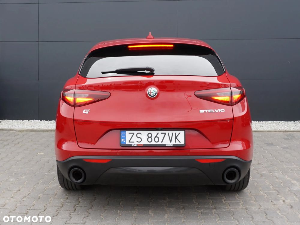 Alfa Romeo Stelvio 2.0 Turbo Sprint Q4 - 9