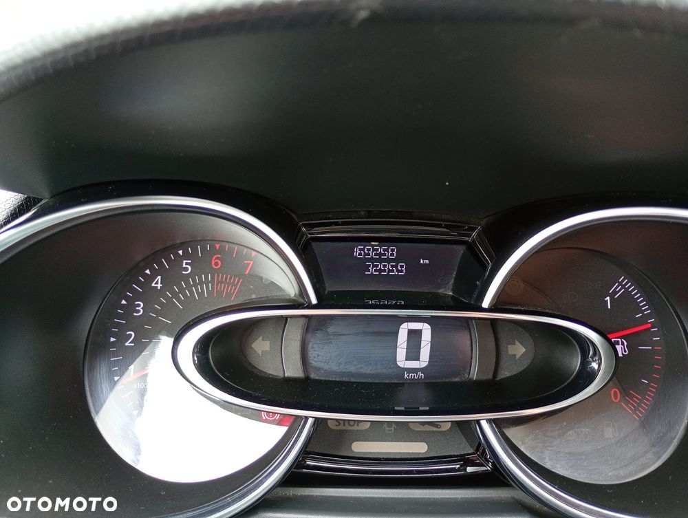 Renault Clio 1.2 16V Alize - 5