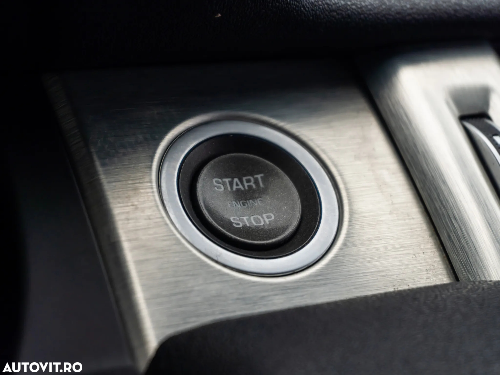 Land Rover Range Rover Evoque - 28