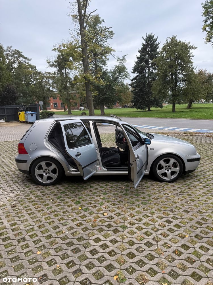 Volkswagen Golf IV 1.6 Highline - 13