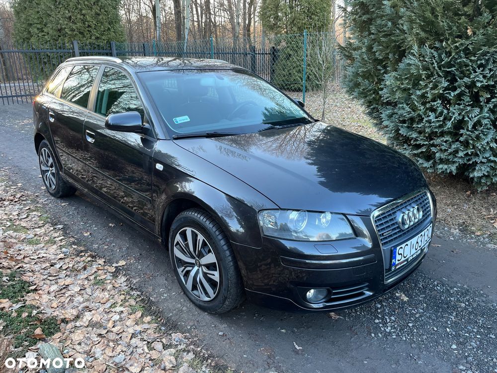 Audi A3 Sportback 2.0 TDI DPF Quattro Ambiente - 3