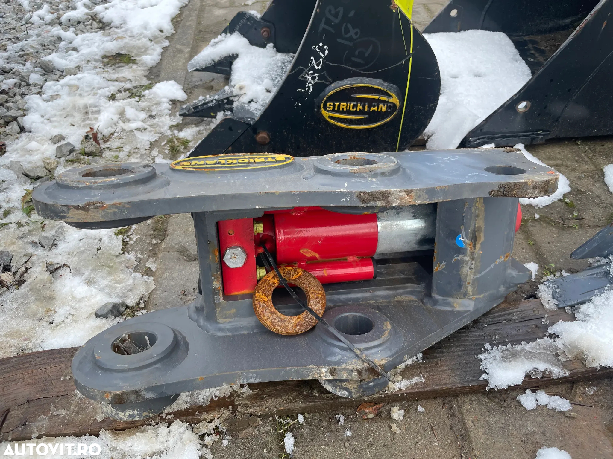 Sistem Strickland Rapid Automat De Prindere Cupe Pentru Excavatoare cu bolt de 45mm - 4