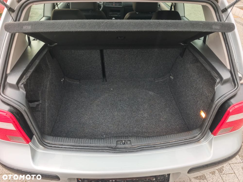 Volkswagen Golf - 13