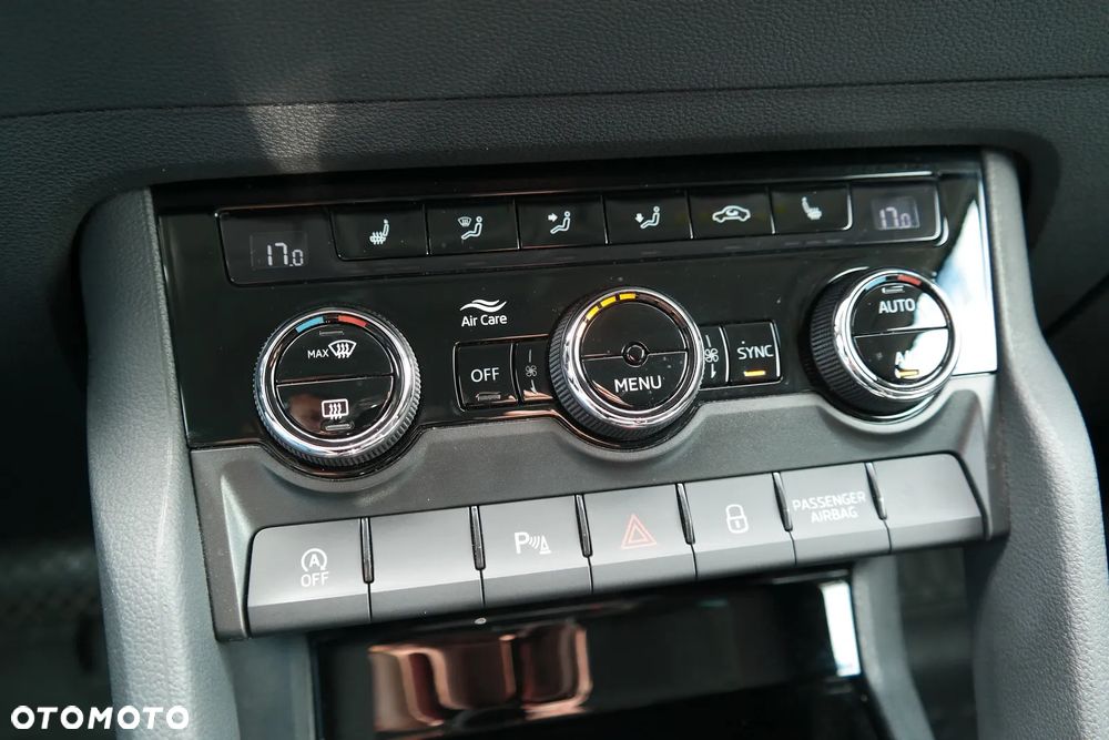 Skoda Karoq 1.5 TSI ACT GPF 4x2 Style DSG - 34