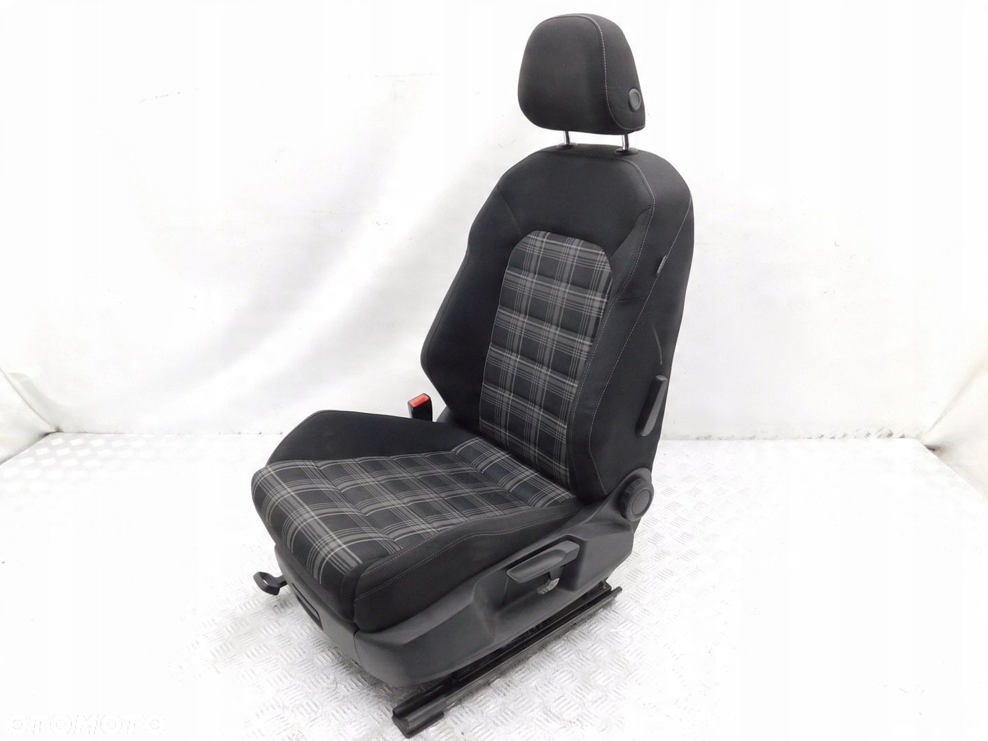 FOTELE komplet KANAPA BOCZKI - VW GOLF VI GTI 5d - 10