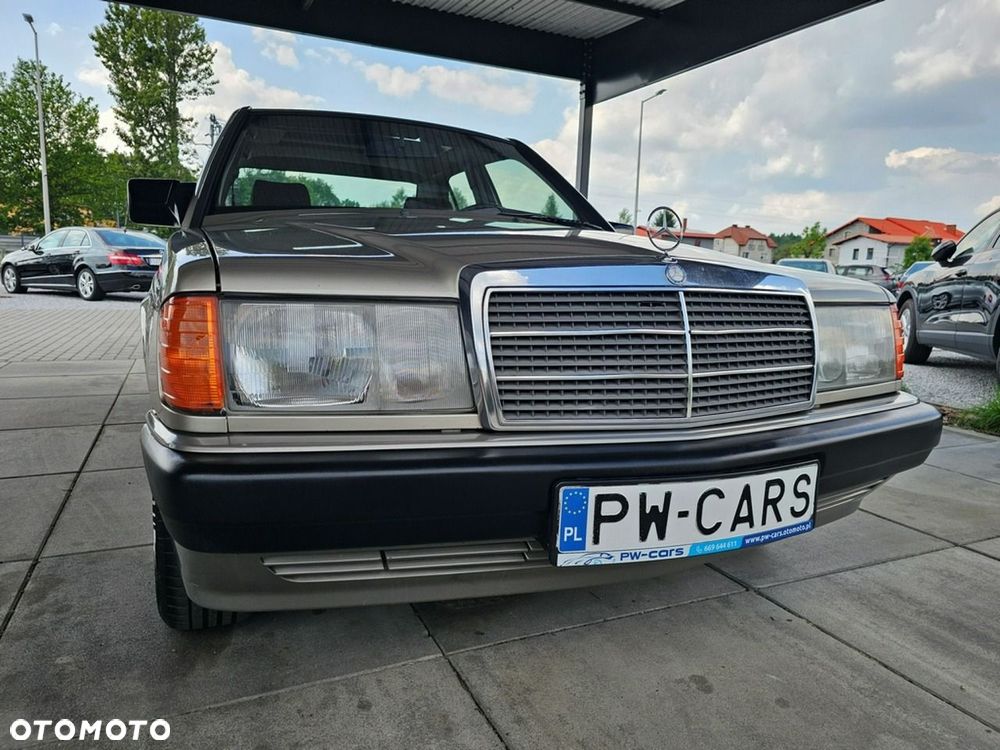 Mercedes-Benz W201 (190) - 6