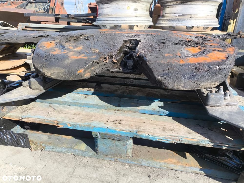 Volvo fh Siodło Jost / 200mm - 2