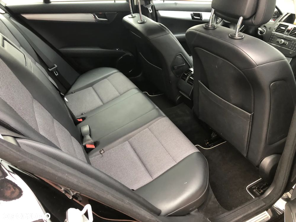 Mercedes-Benz Klasa C 180 Kompressor Avantgarde - 8