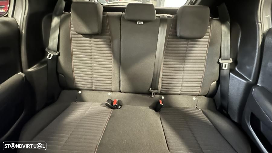 Peugeot 208 1.2 PureTech Active Pack - 25