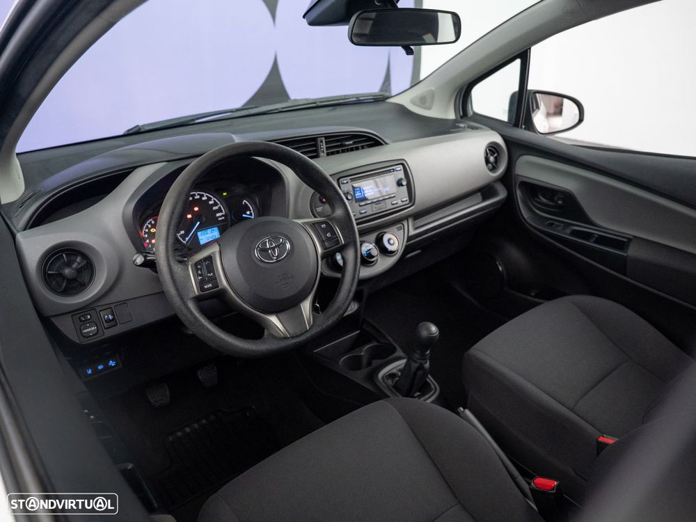Toyota Yaris 1.0 VVT-i ACtive - 10