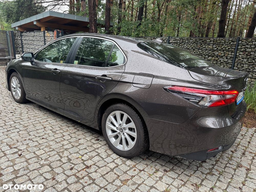 Toyota Camry 2.5 Hybrid Comfort CVT - 4