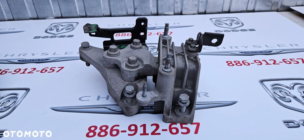 Chrysler Pacifica 2016- 3.6 V6 Mocowanie silnika skrzyni biegów Poduszka Łapa silnika lewa prawa Poduszka Wspornik lewy prawy P68224742AB P68224746AC - 12
