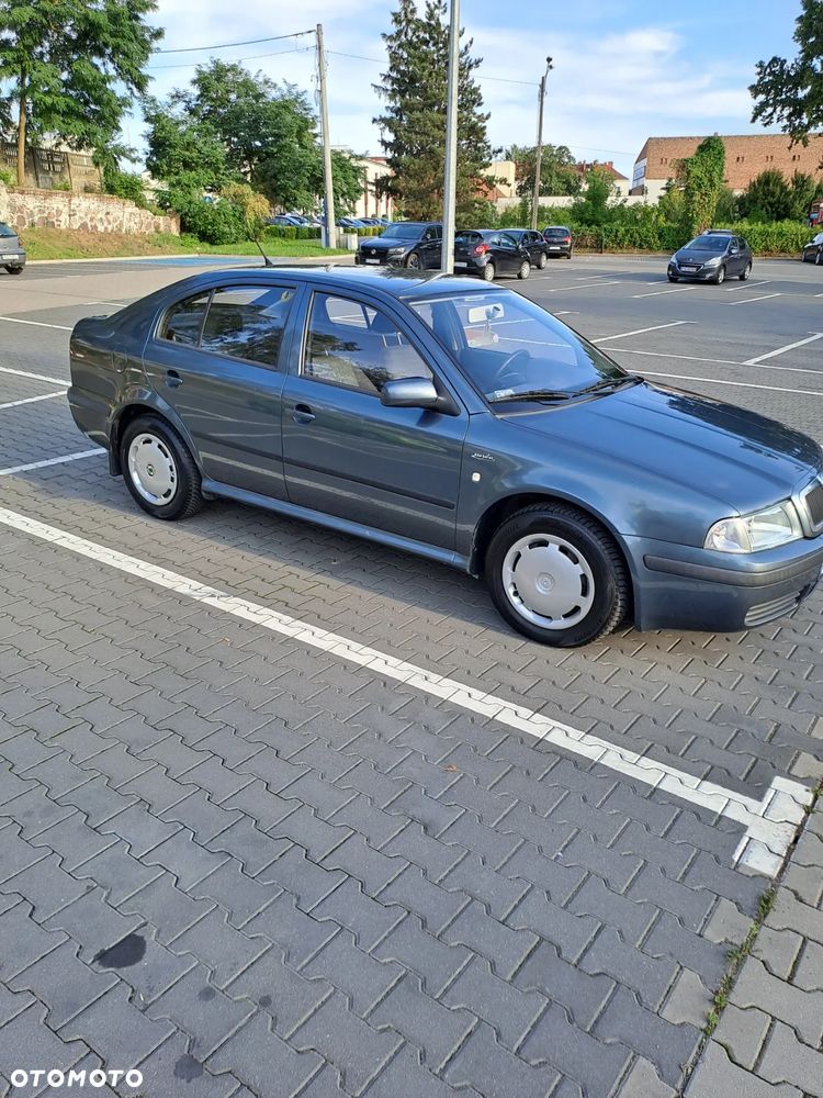 Skoda Octavia 2.0 Ambiente - 3