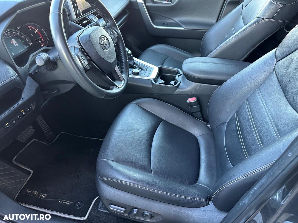 Toyota RAV4 2.0P CVT AWD Luxury - 13