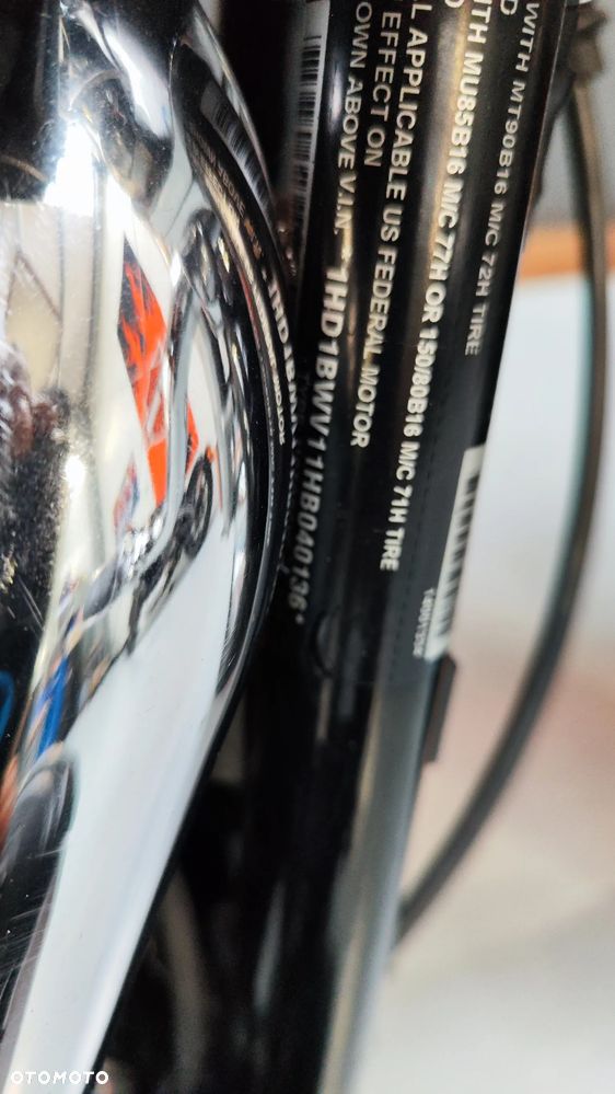 Harley-Davidson Softail Custom - 19