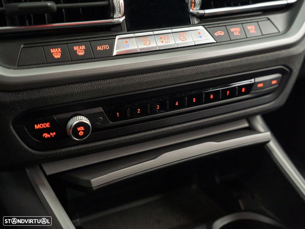 BMW 320 e Corporate Edition Auto - 28