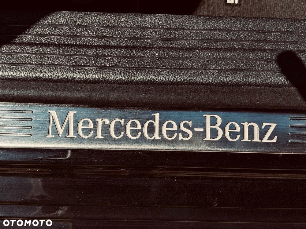 Mercedes-Benz CLA 200 7G-DCT AMG Line - 32