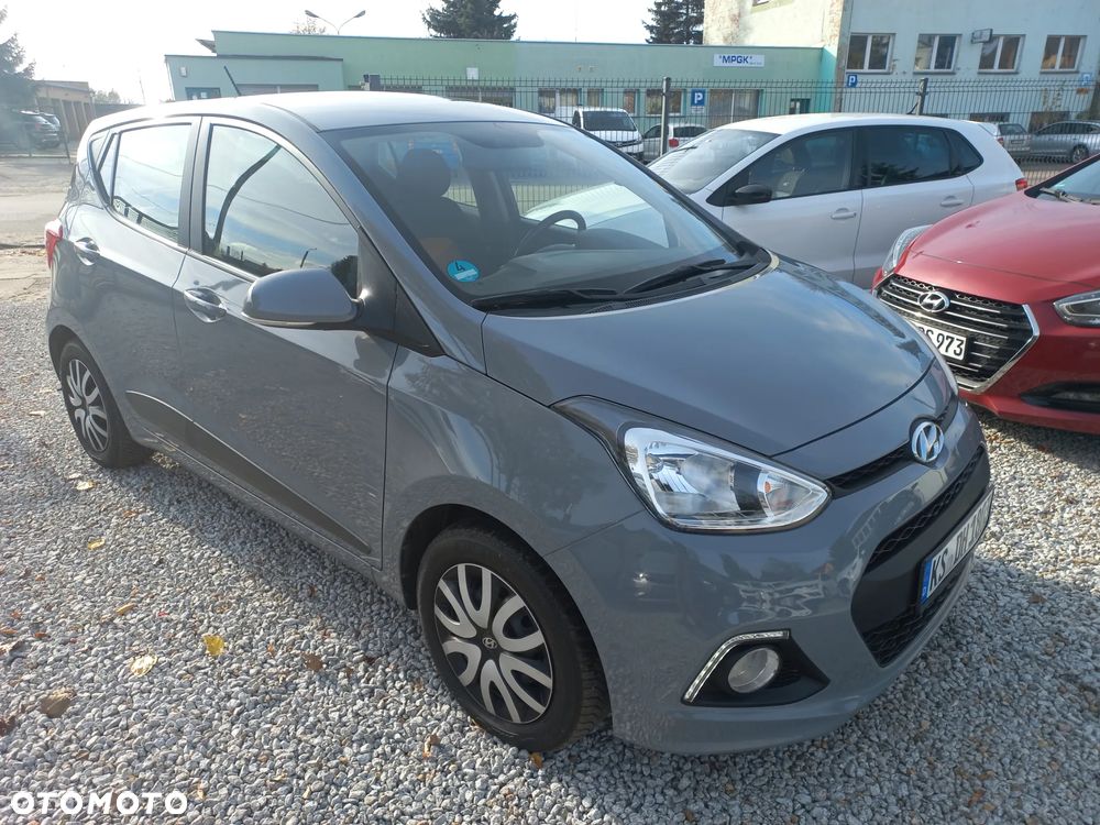 Hyundai i10 1.0 Fifa World Cup Edition - 4