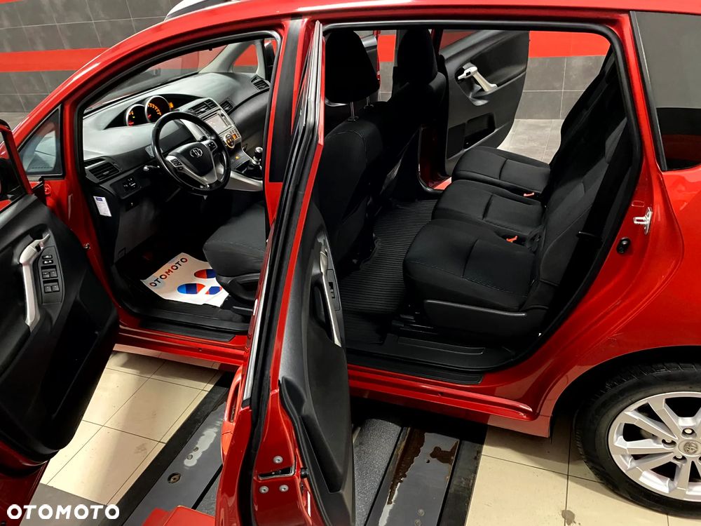 Toyota Verso 2.0 D-4D Executive - 18