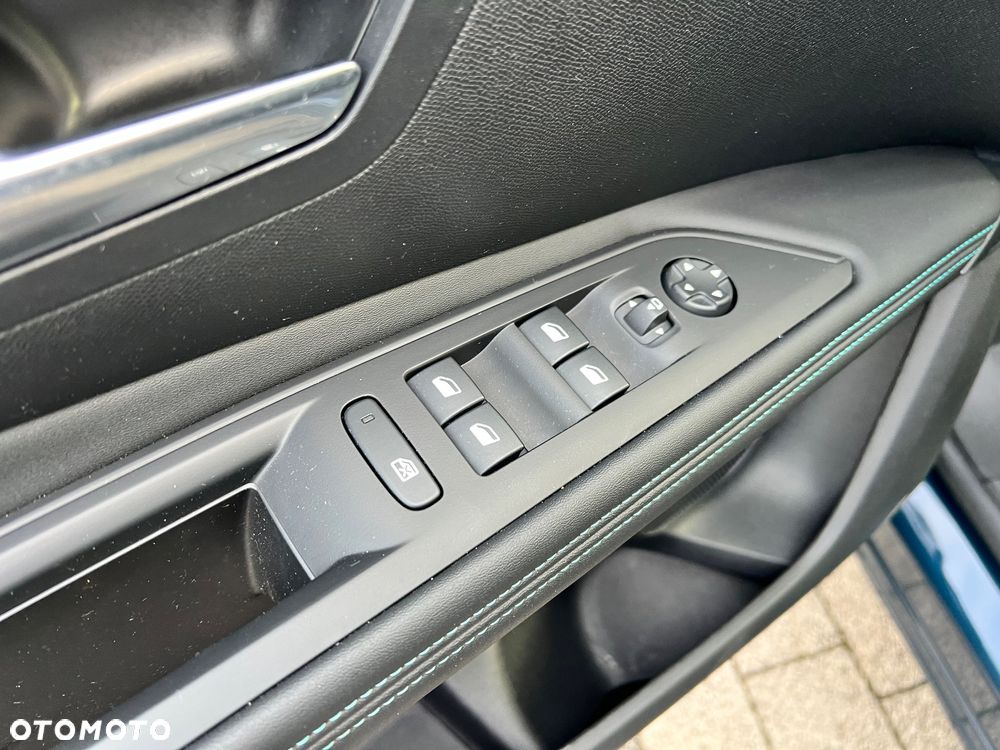 Peugeot 3008 1.2 PureTech Allure Pack S&S EAT8 - 21