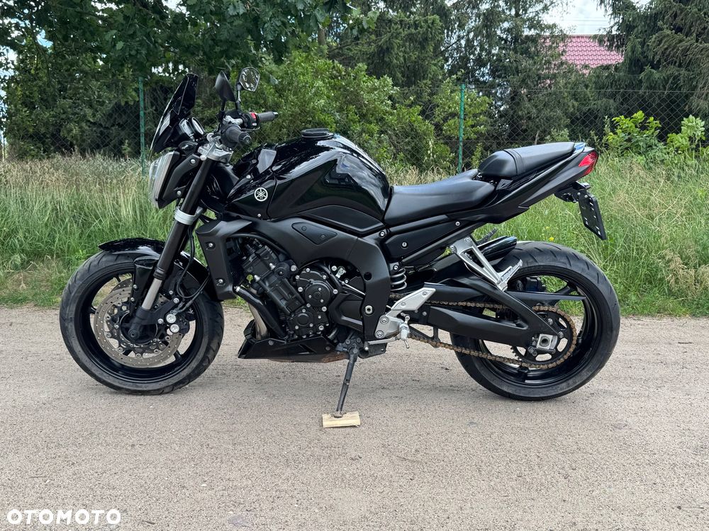 Yamaha FZ - 19